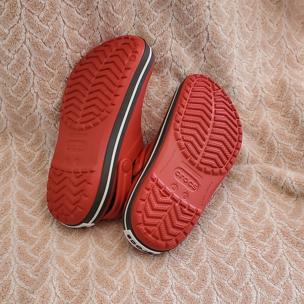 Crocs - Picture 2 of 3